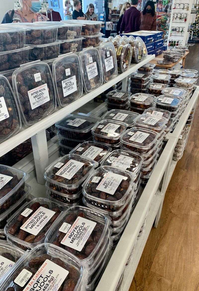 Over 100 Varieties of Dates to Discover Over 100 Varieties of Dates to Discover