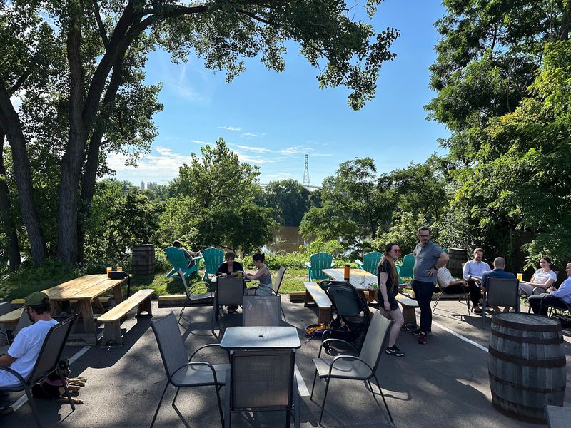Patio Seating Right on the Mississippi River
