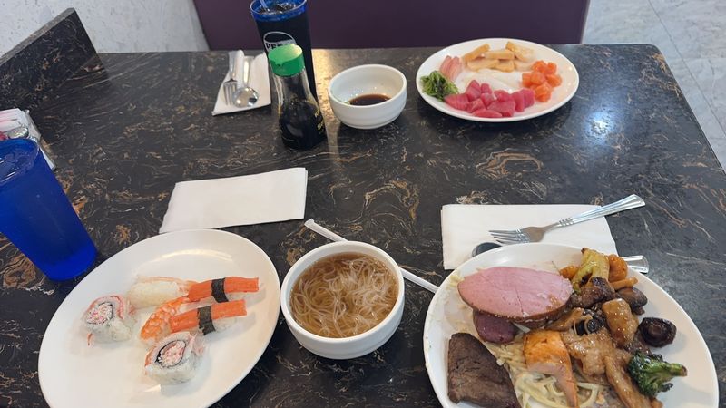 Pho You Can Grab Between Plates