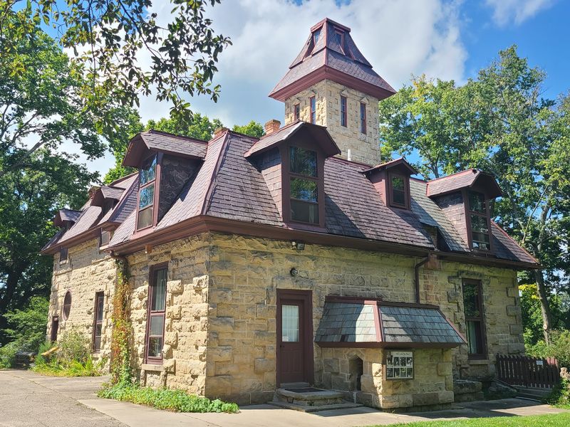 Piatt Castle Mac-A-Cheek, West Liberty, OH