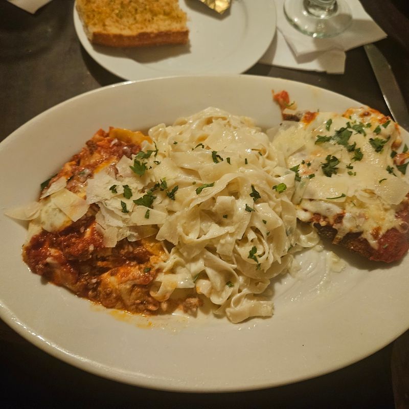 Piazza Sorrento, Hershey, Pennsylvania