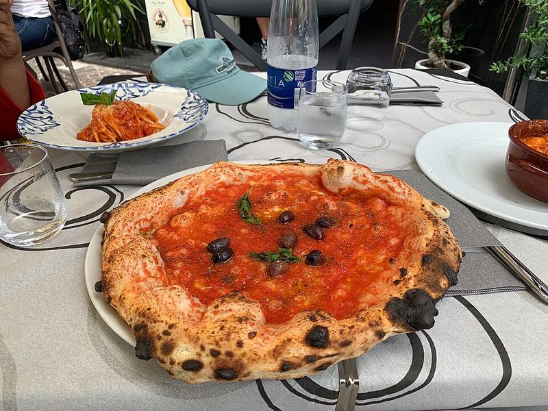 Pizza Napoletana - Italy Pizza Napoletana - Italy
