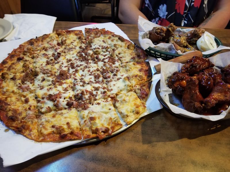 Pizzas That Surprise First-Time Visitors Pizzas That Surprise First-Time Visitors