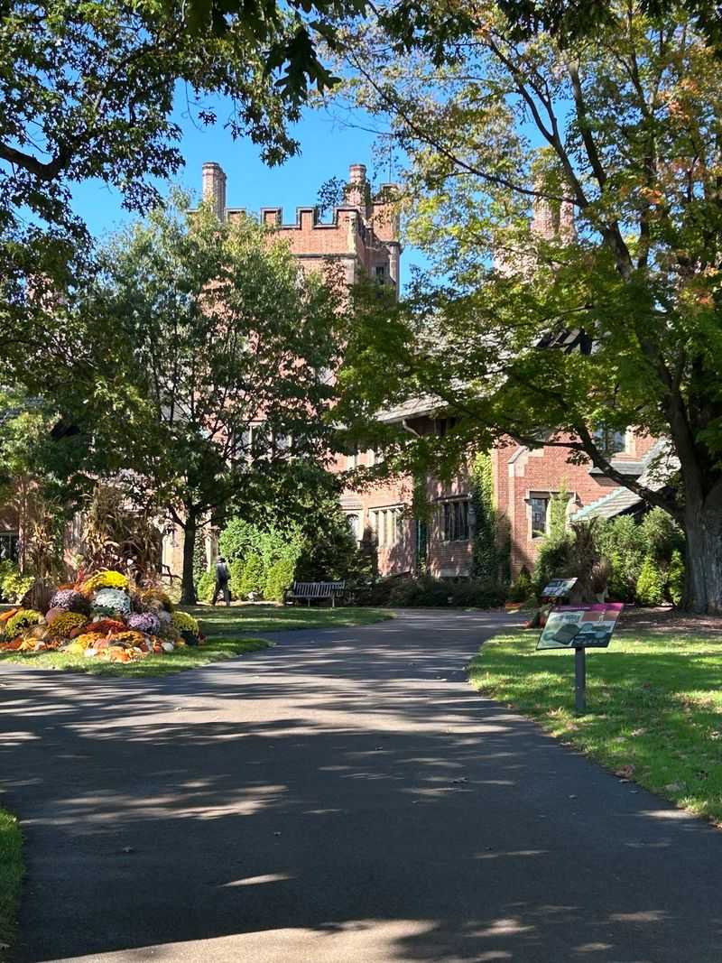 Planning Your Visit: Hours, Access, and What to Expect Planning Your Visit: Hours, Access, and What to Expect