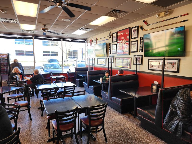 Poochie's, Skokie, IL