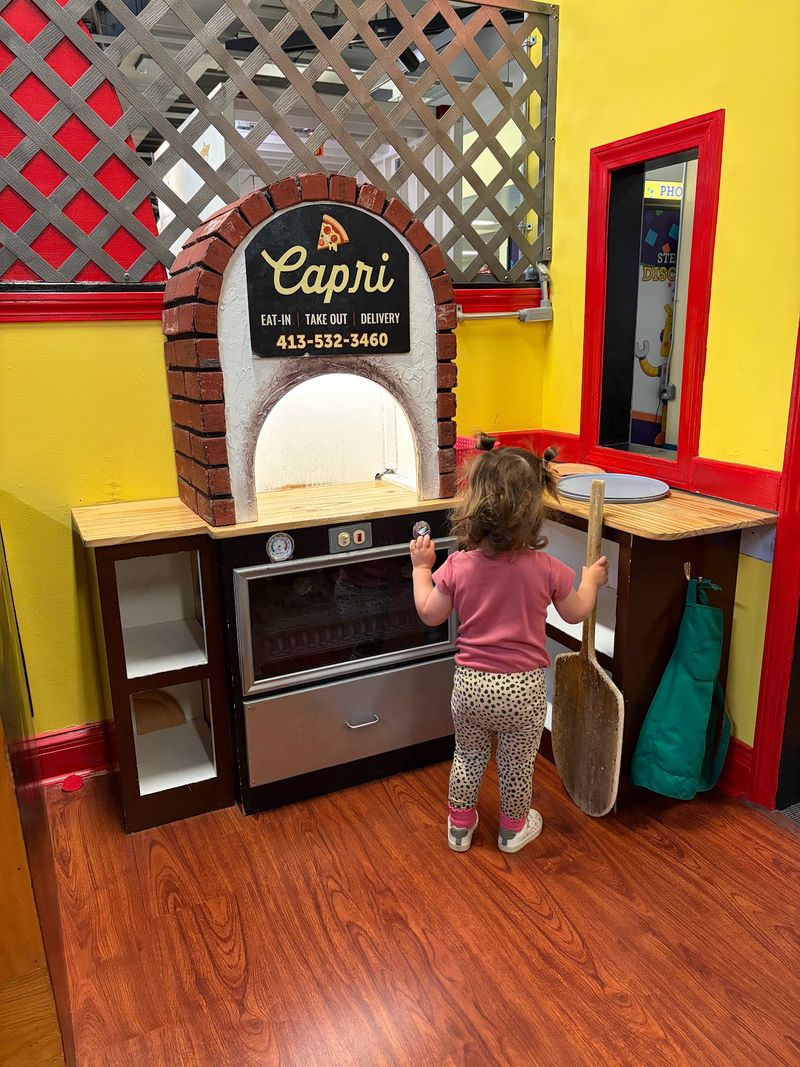 Pretend Play That Sparks Big Imaginations