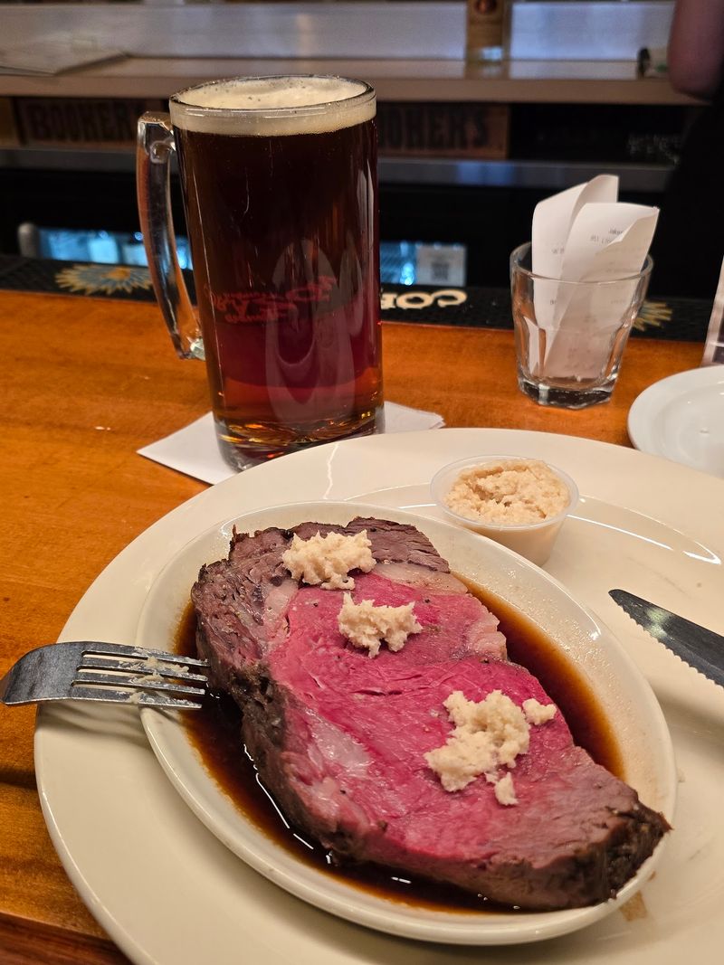 Prime Rib That Has Earned Its Loyal Following Prime Rib That Has Earned Its Loyal Following