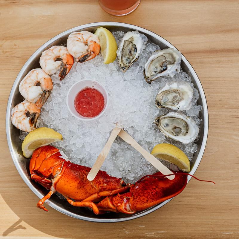 Raw Bar Platters on Ice