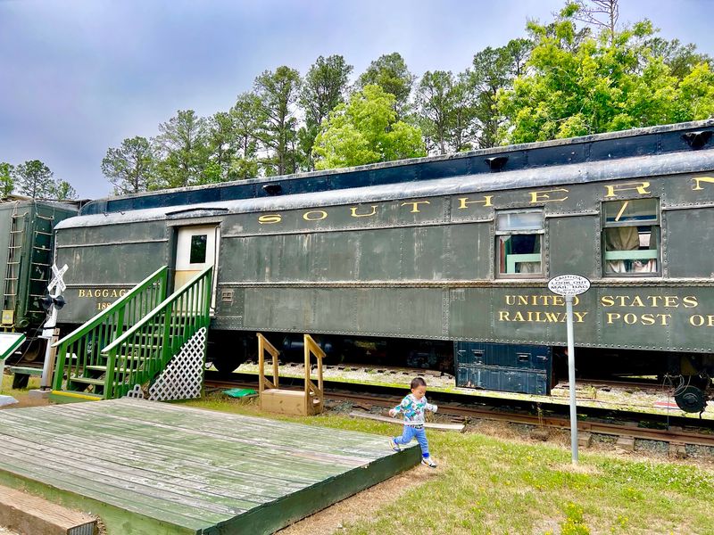Restored Antique Train Cars You Can Step Inside Restored Antique Train Cars You Can Step Inside