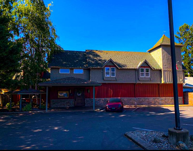 River's Edge Restaurant, Grants Pass, OR River's Edge Restaurant, Grants Pass, OR