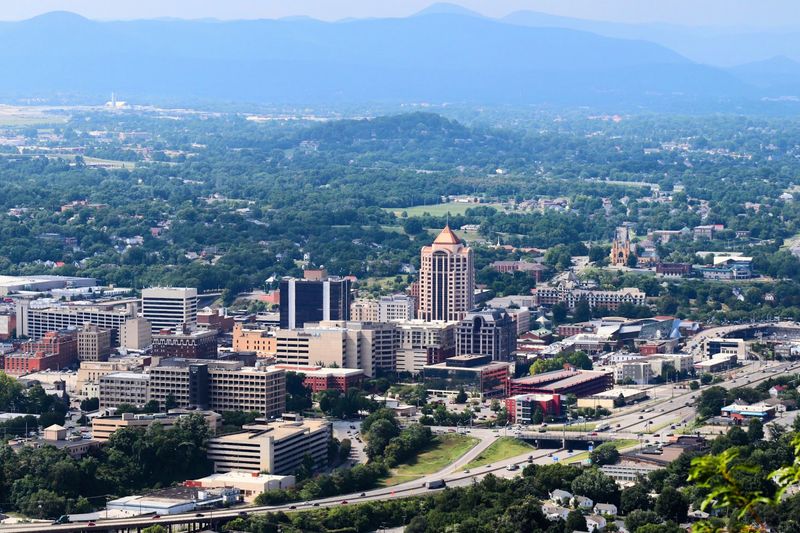 Roanoke, Virginia Roanoke, Virginia