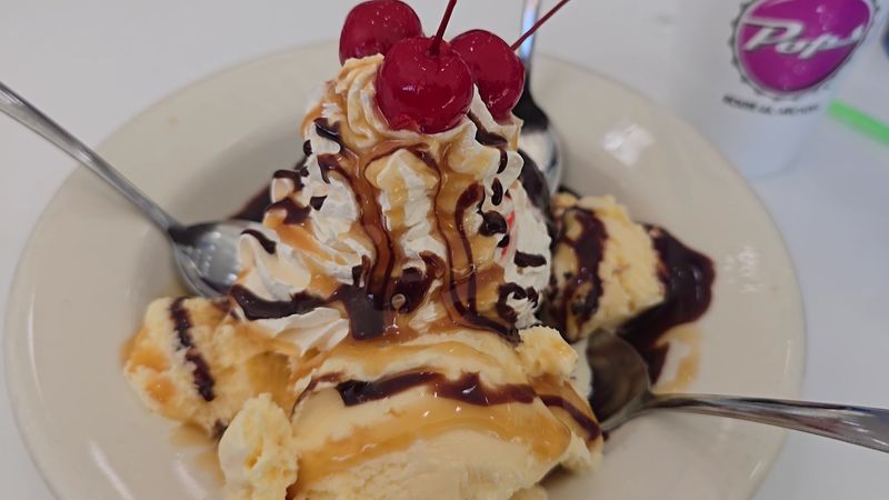 Root Beer, Floats, and Shakes Worth Knowing About Root Beer, Floats, and Shakes Worth Knowing About
