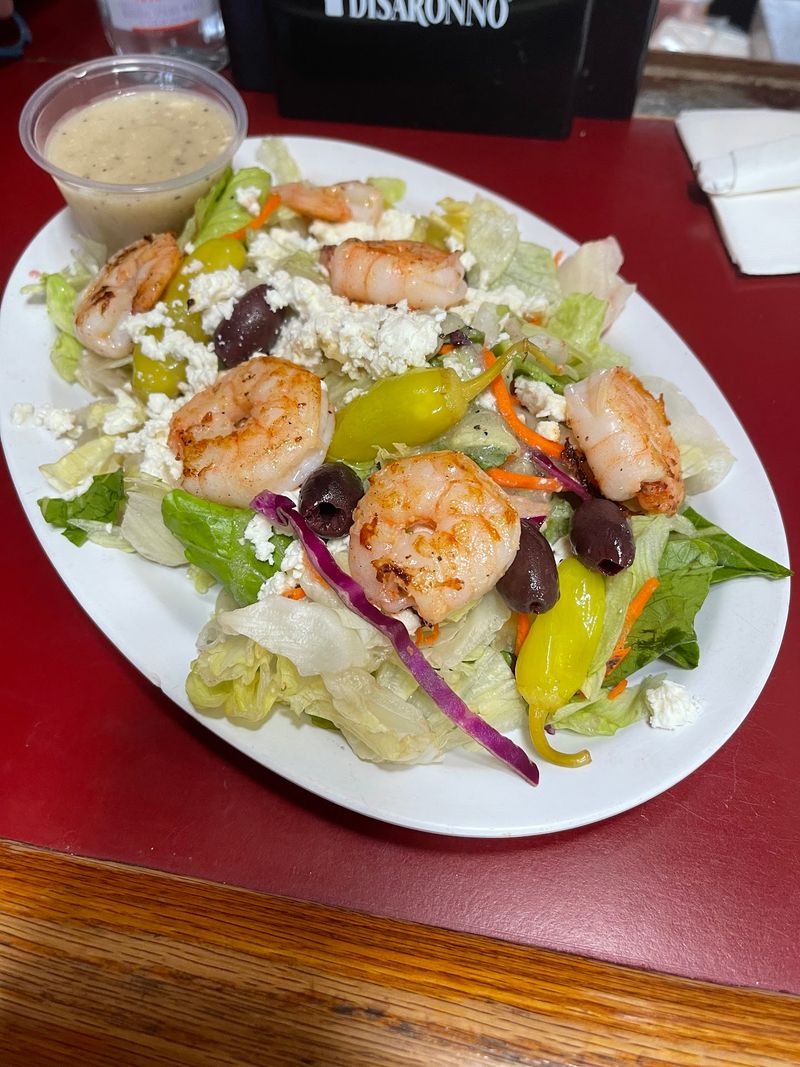 Salads, Sandwiches, and Homemade Dressings Salads, Sandwiches, and Homemade Dressings
