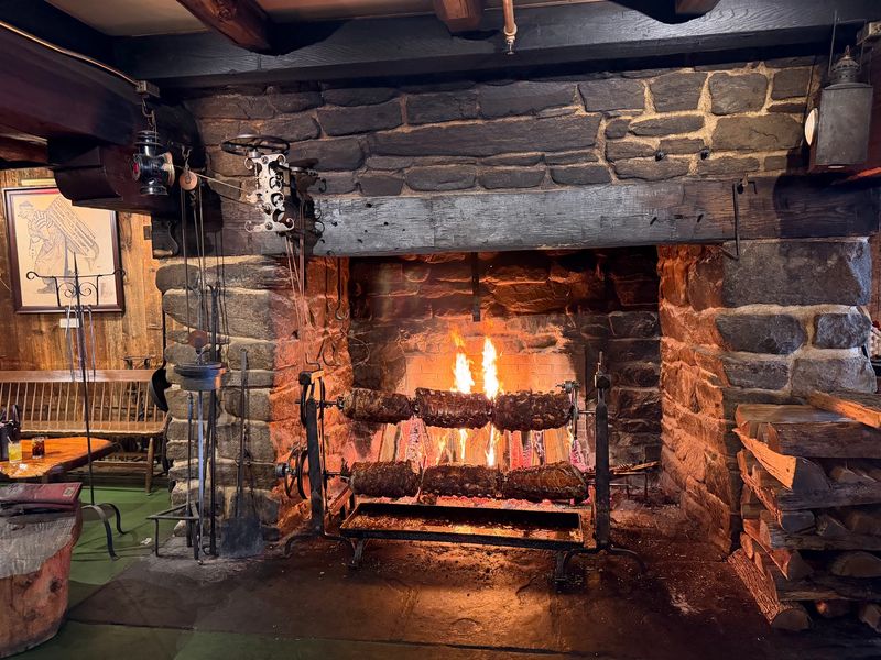 Salem Cross Inn, West Brookfield, MA Salem Cross Inn, West Brookfield, MA