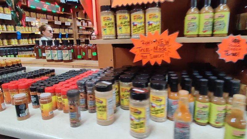 Salsas and Dips Worth a Second Scoop Salsas and Dips Worth a Second Scoop