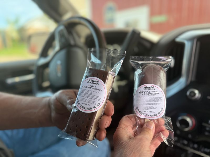 Sandwiches, Bars, and Ice Cream on a Stick Sandwiches, Bars, and Ice Cream on a Stick