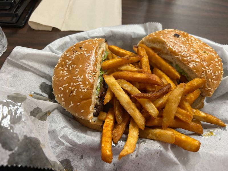 Sandwiches, Burgers, and Why Lunch Deserves Equal Attention Sandwiches, Burgers, and Why Lunch Deserves Equal Attention