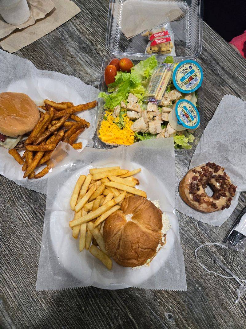 Sandwiches, Salads, and a Real Lunch Stop Sandwiches, Salads, and a Real Lunch Stop