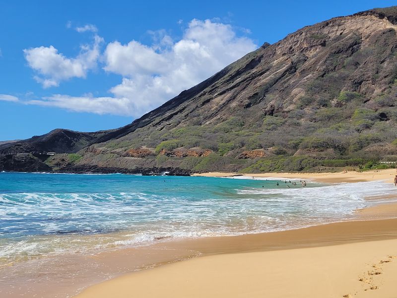 Sandy Beach, Oahu, Hawaii Sandy Beach, Oahu, Hawaii