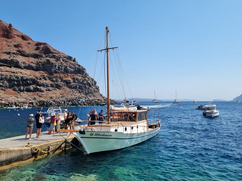 Santorini Caldera Cruise, Greece Santorini Caldera Cruise, Greece