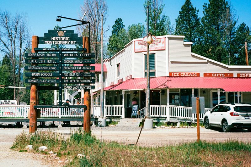 Sarsaparilla Ice Cream Parlor and Gift, Idaho City, Idaho Sarsaparilla Ice Cream Parlor and Gift, Idaho City, Idaho