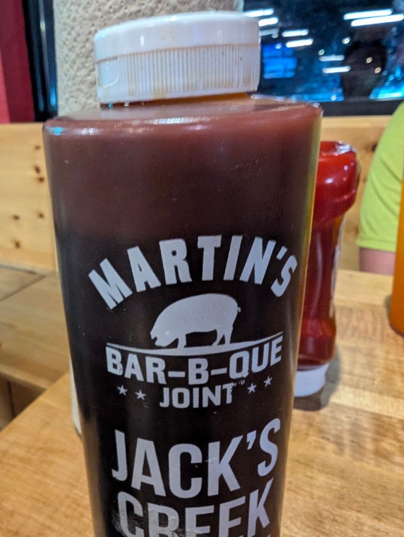 Sauces, Rubs, and a Little Heat Sauces, Rubs, and a Little Heat