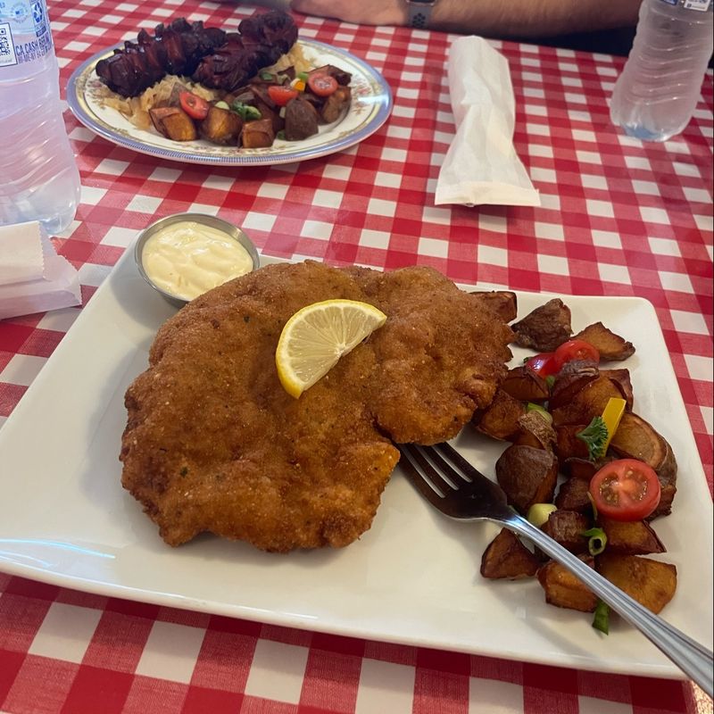 Schnitzel Worth Rerouting Your Whole Day For