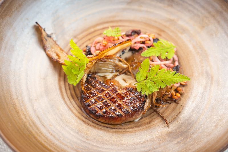 Seasonal Menus Rooted in Local Farms Seasonal Menus Rooted in Local Farms