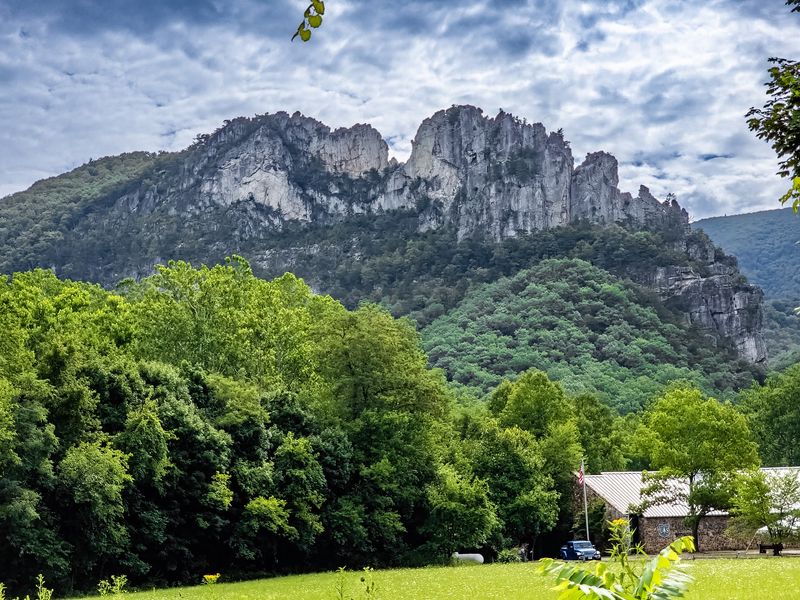 Seneca Rocks, Seneca Rocks, West Virginia Seneca Rocks, Seneca Rocks, West Virginia