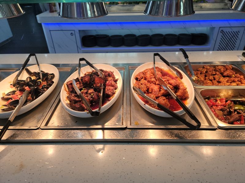 Service That Clears Plates Before You Blink Service That Clears Plates Before You Blink