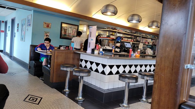 Service That Feels Like It Belongs in a Different Era Service That Feels Like It Belongs in a Different Era