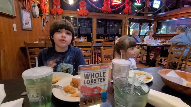 Service That Keeps the Table Happy