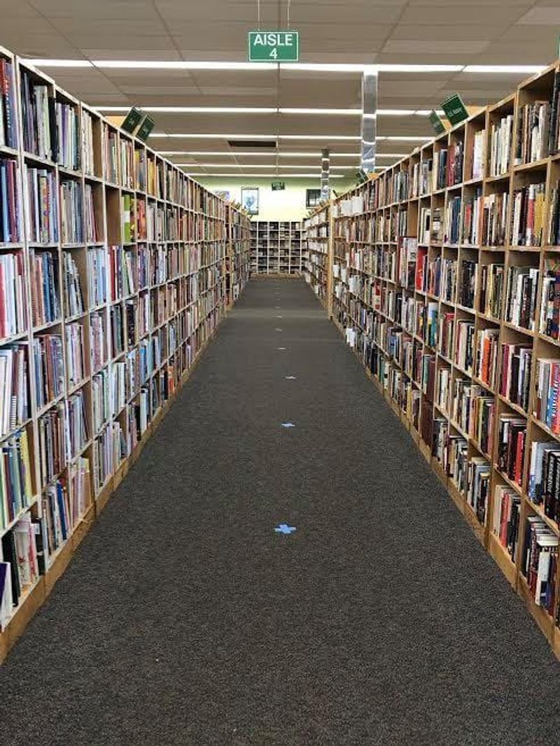 Shelves That Stretch From Floor to Ceiling Shelves That Stretch From Floor to Ceiling