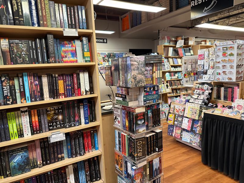 Shelves Worth Getting Lost In Shelves Worth Getting Lost In