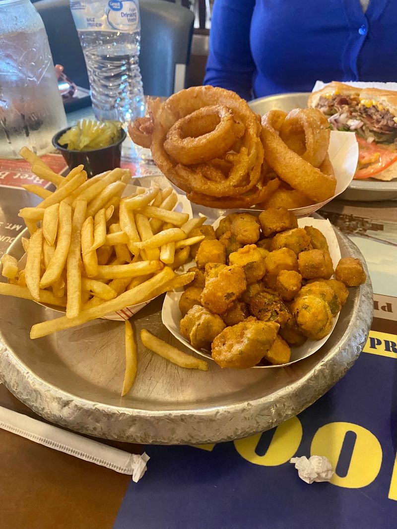Sides Worth Ordering Alongside the Main Event Sides Worth Ordering Alongside the Main Event
