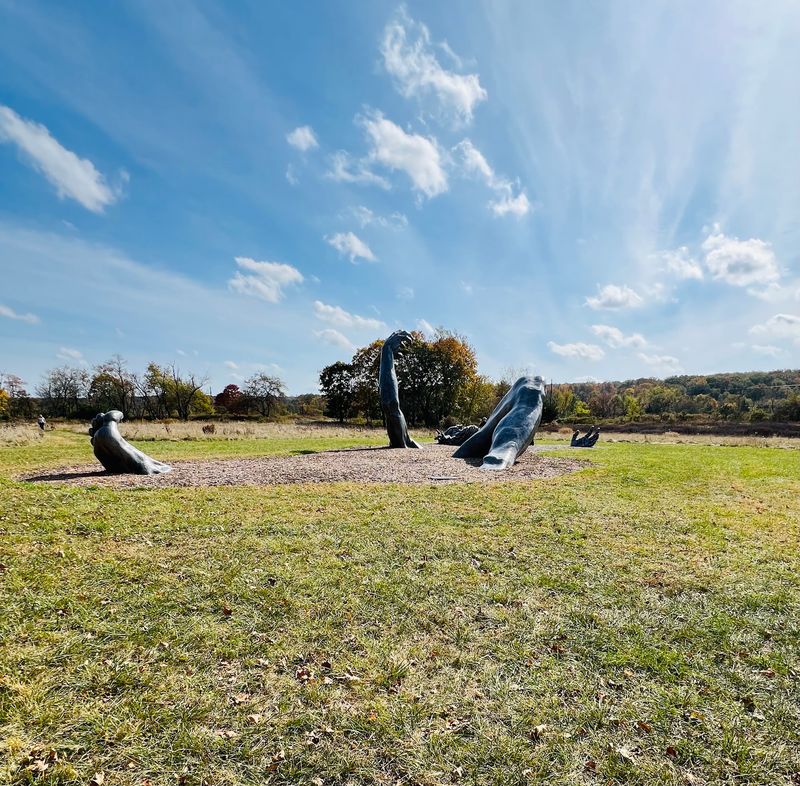 Simple Plans for a Hopewell Visit Simple Plans for a Hopewell Visit
