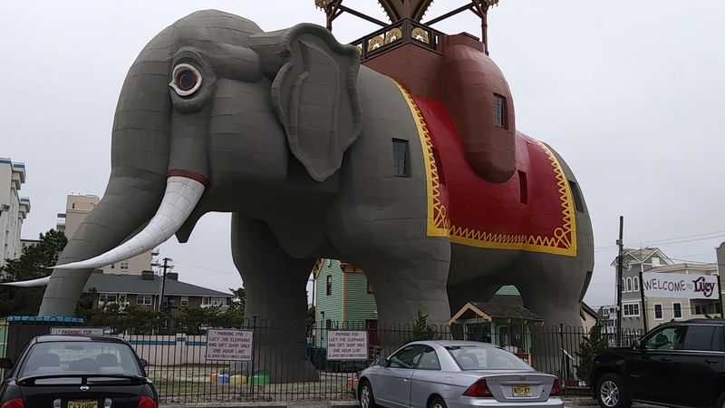 Six Stories Of Elephant-Shaped Architecture Six Stories Of Elephant-Shaped Architecture