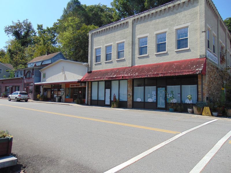Small-Town Rhythm and Local Pride Small-Town Rhythm and Local Pride