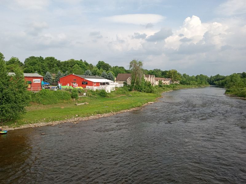 Small Towns That Make the Ride Worth Stopping For Small Towns That Make the Ride Worth Stopping For