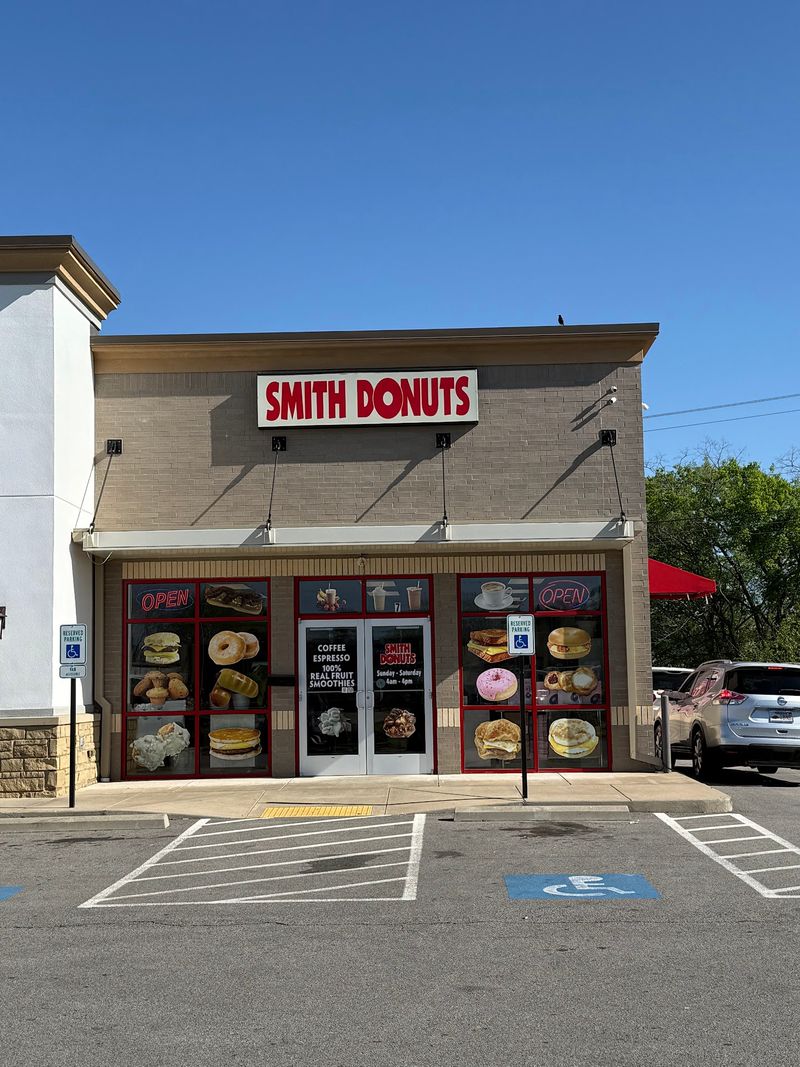Smith Donuts 2, Fort Smith, Arkansas Smith Donuts 2, Fort Smith, Arkansas