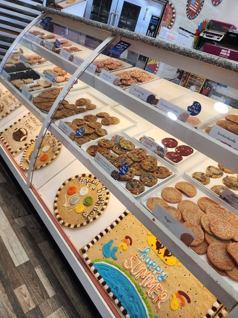 Snacks, Treats, and a Bite to Eat Snacks, Treats, and a Bite to Eat