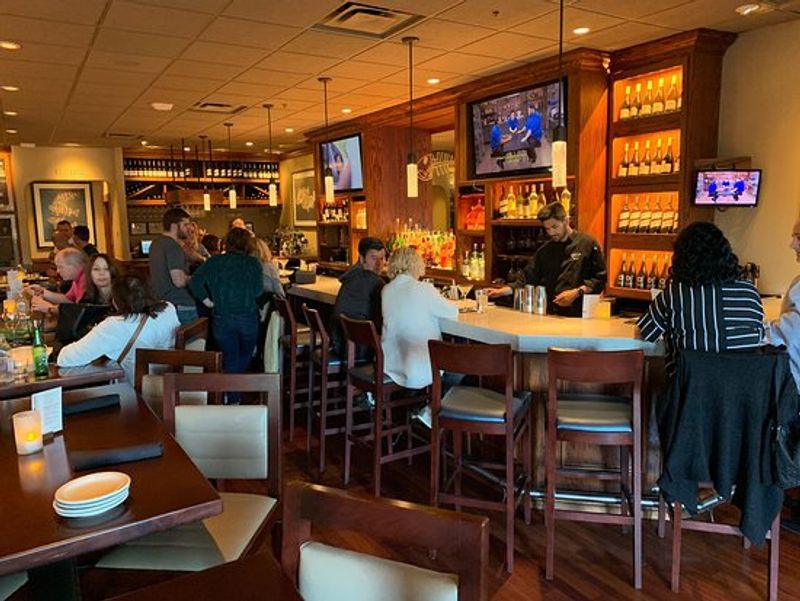 Social Hour and the Bar Scene That Keeps People Coming Back
