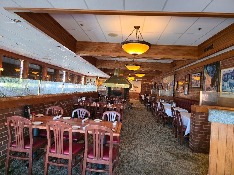 Soft Lighting, Quiet Booths, and Family-Friendly Charm
