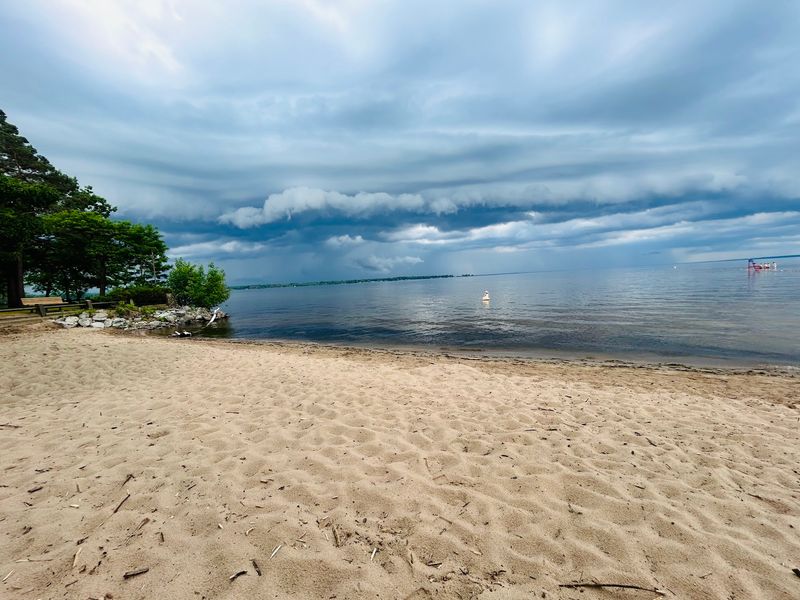 Soft Sand That Feels Kind to Bare Feet