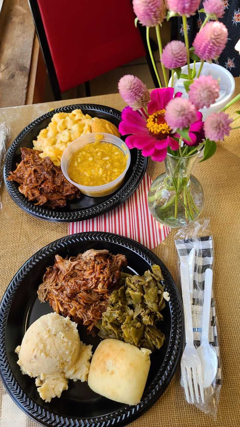 Southern Comfort Food At The Cafe Southern Comfort Food At The Cafe