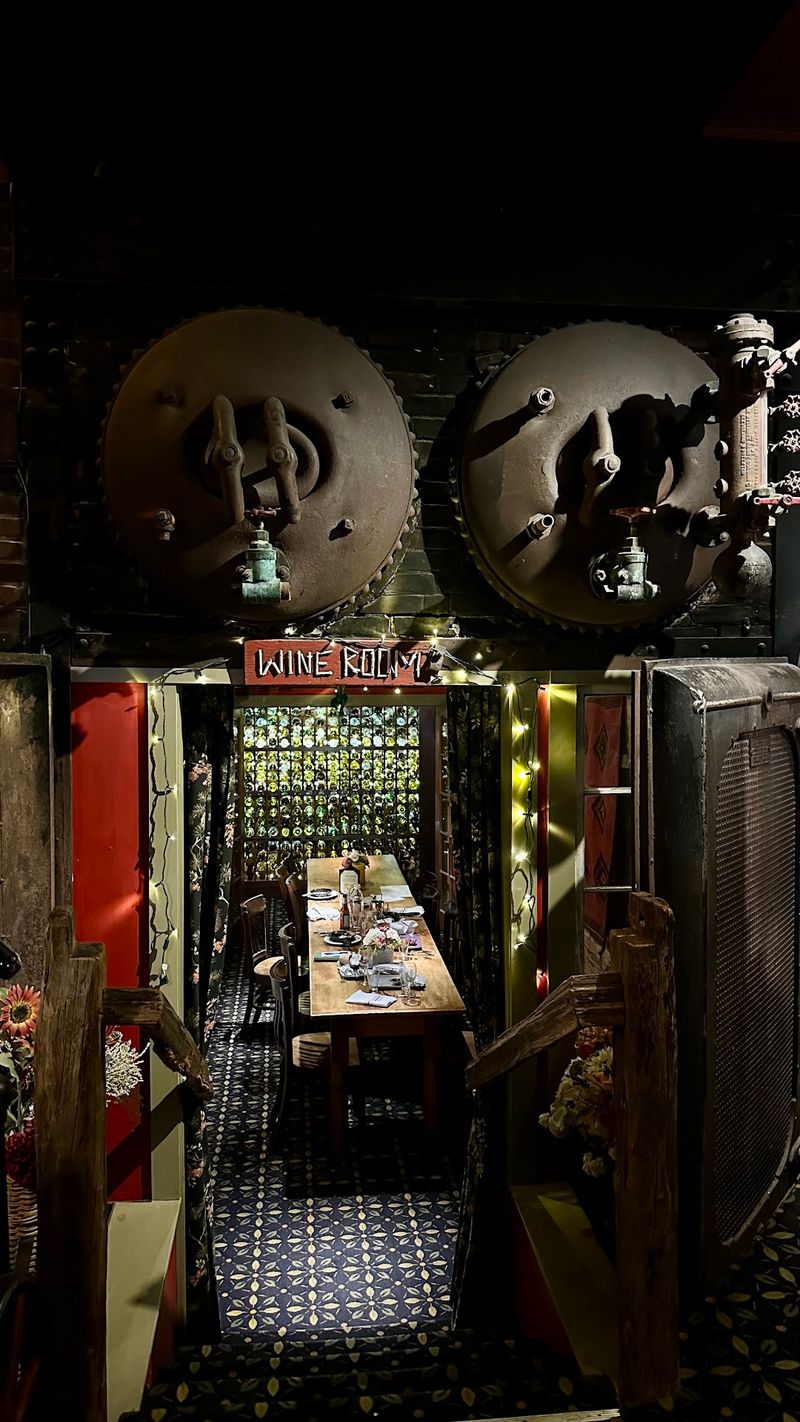 Spaces That Fit Every Kind of Visit Spaces That Fit Every Kind of Visit