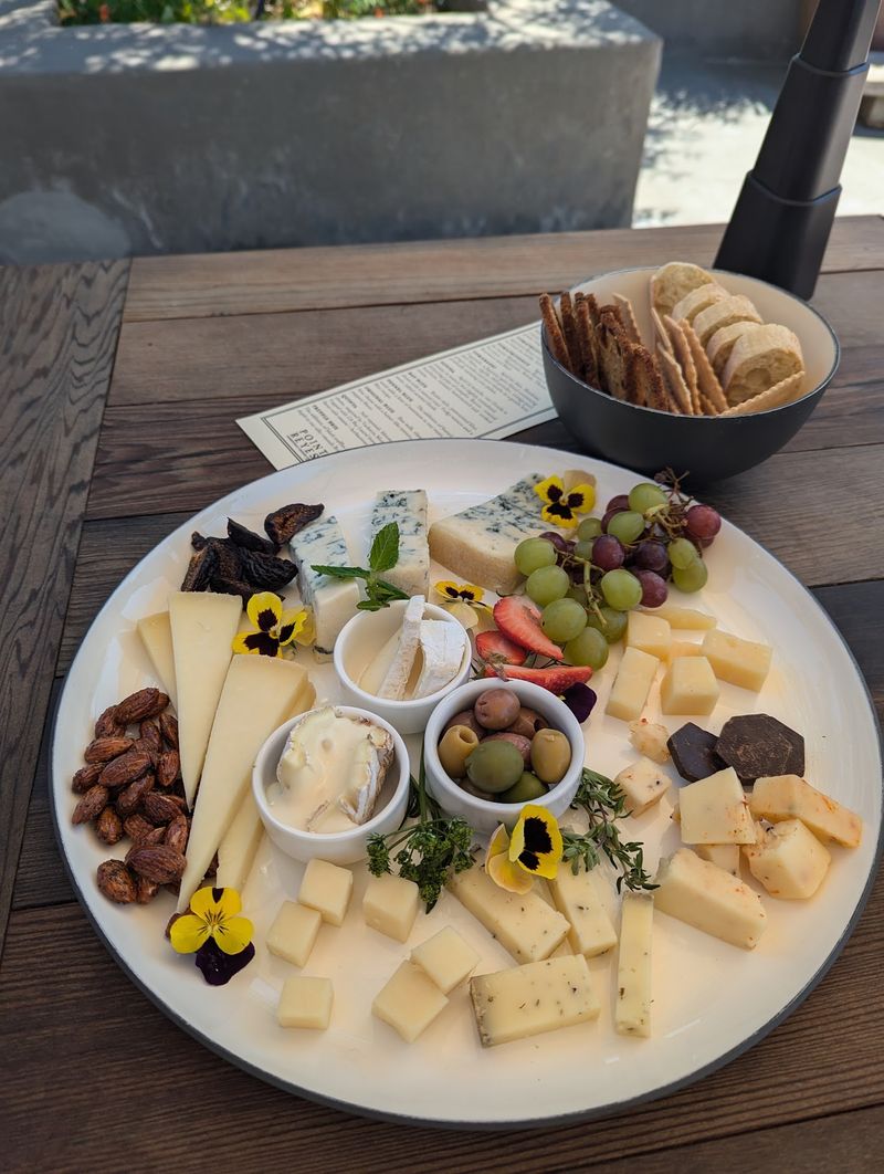 Spreadable Quinta and the Luxurious Truffle Brie Spreadable Quinta and the Luxurious Truffle Brie