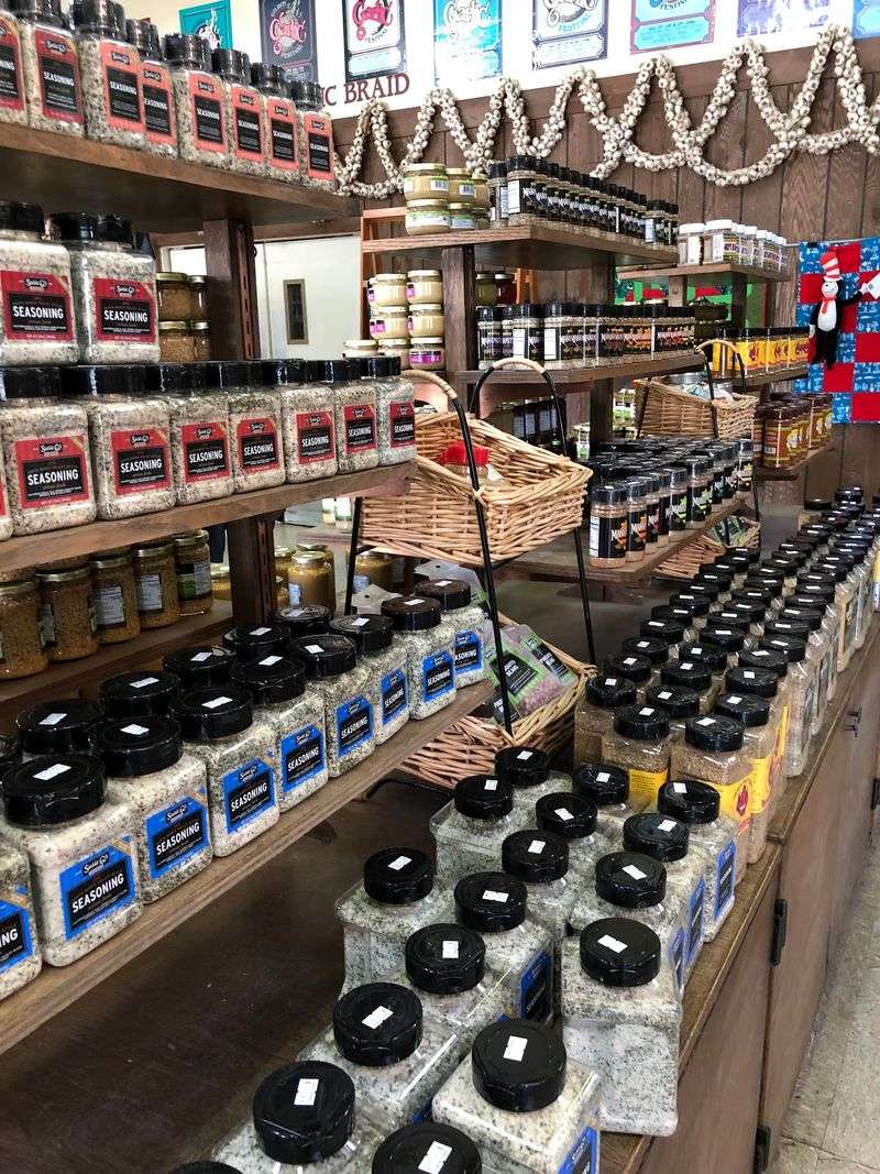 Spreads, Sauces, and Seasoning Shelves Spreads, Sauces, and Seasoning Shelves