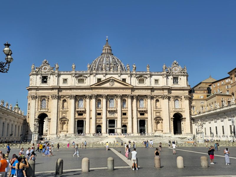 St. Peter's Basilica, Vatican City St. Peter's Basilica, Vatican City