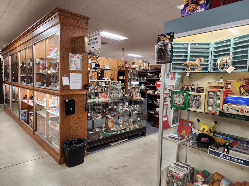 Staff That Actually Help You Shop Staff That Actually Help You Shop